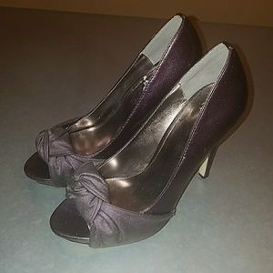 Stylish Purple Pump